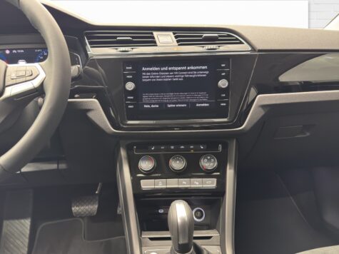 VW – Touran 1.5 TSI Comfortline United DSG