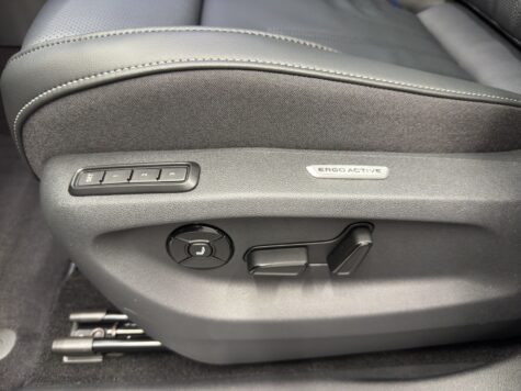 VW – Tiguan 2.0 TSI R-Line Plus DSG 4motion