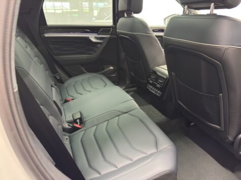 VW – Touareg 3.0 V6 TSI R-Line