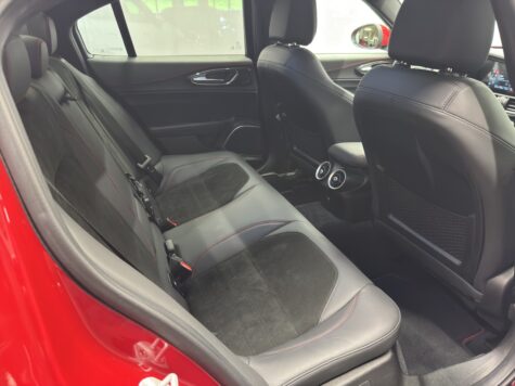Alfa Romeo – Giulia 2.9 V6 Biturbo Quadrifoglio