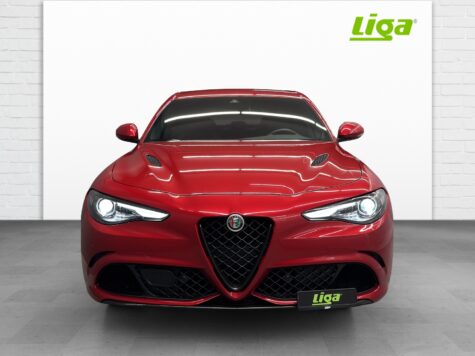 Alfa Romeo – Giulia 2.9 V6 Biturbo Quadrifoglio
