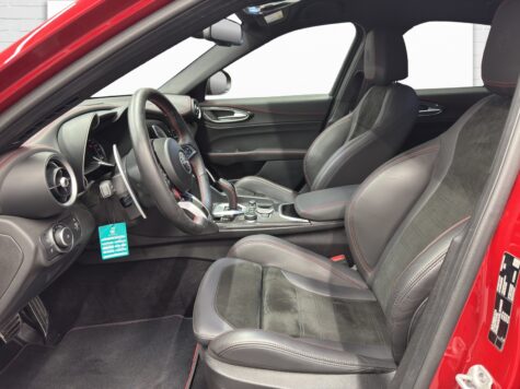 Alfa Romeo – Giulia 2.9 V6 Biturbo Quadrifoglio