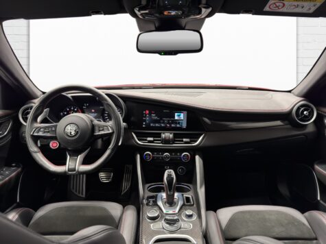 Alfa Romeo – Giulia 2.9 V6 Biturbo Quadrifoglio