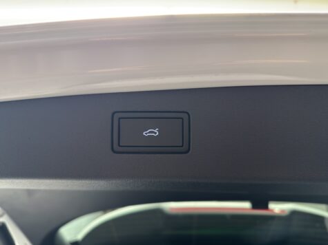 VW – Tiguan 2.0 TDI SCR R-Line United DSG 4motion