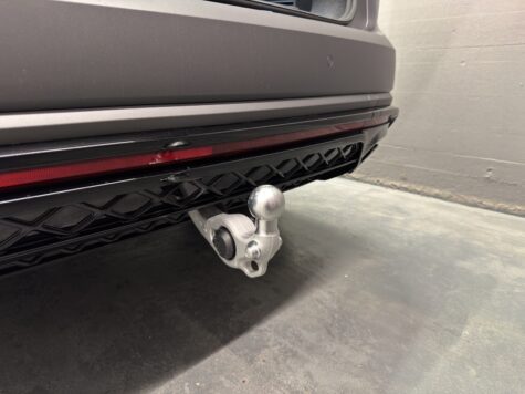 VW – Touareg 3.0 V6 TSI PHEV R Final Edition