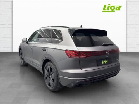 VW – Touareg 3.0 V6 TSI PHEV R Final Edition
