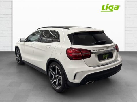 Mercedes-Benz – GLA 250 Swiss Star AMG Line