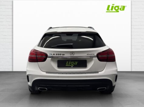 Mercedes-Benz – GLA 250 Swiss Star AMG Line