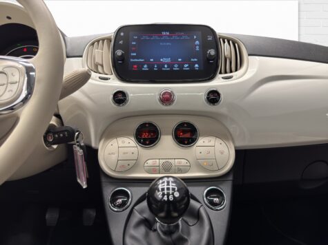 Fiat – 500 1.0 Hybrid Dolcevita