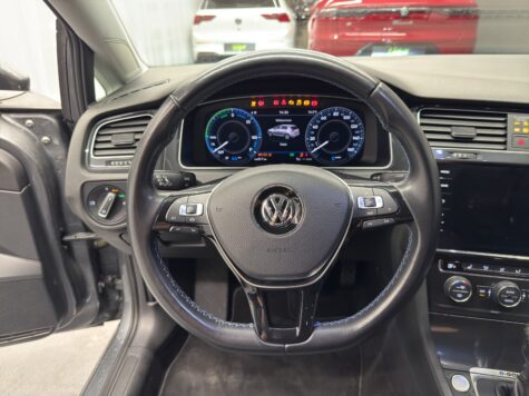 VW – Golf VII e