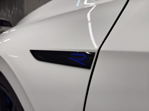 VW – Golf VIII 2.0 TSI R 20 Years DSG 4motion