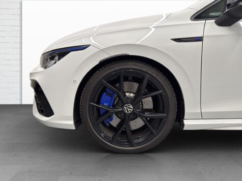 VW – Golf VIII 2.0 TSI R 20 Years DSG 4motion