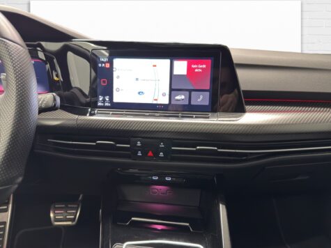 VW – Golf VIII 2.0 TSI R 20 Years DSG 4motion