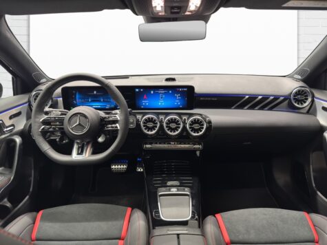 Mercedes-Benz – AMG A 35 4Matic