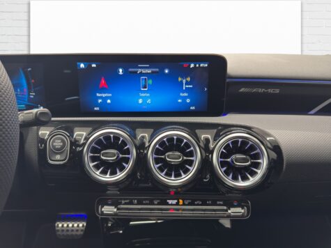 Mercedes-Benz – AMG A 35 4Matic