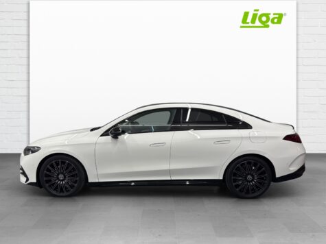 Mercedes-Benz – CLA 220 AMG Line 4Matic