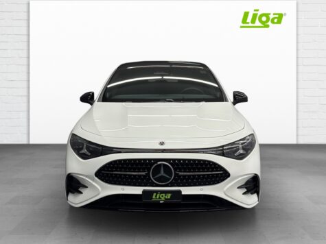 Mercedes-Benz – CLA 220 AMG Line 4Matic