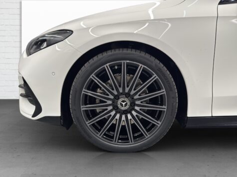 Mercedes-Benz – CLA 220 AMG Line 4Matic