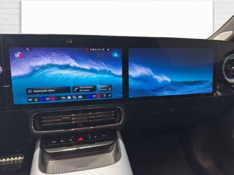 Mercedes-Benz – CLA 220 AMG Line 4Matic