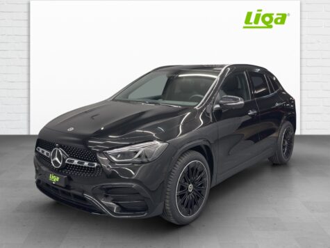 Mercedes-Benz – GLA 200 AMG Line Night Star
