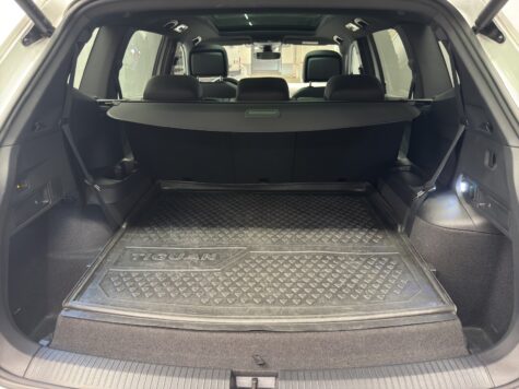 VW – Tiguan Allspace 2.0 TSI R-Line DSG