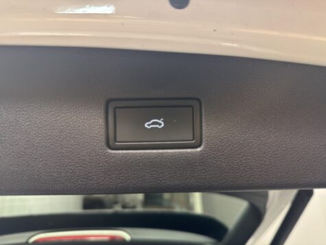 VW – Tiguan Allspace 2.0 TSI R-Line DSG