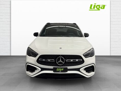 Mercedes-Benz – GLA 250 AMG Line 4Matic Swiss Star