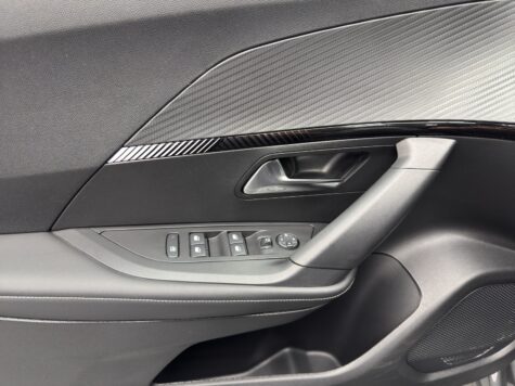 Peugeot – 2008 1.2 PureTech 130 Allure
