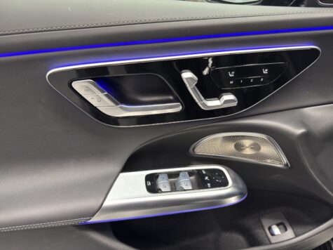 Mercedes-Benz – E 300 de AMG Line 4Matic