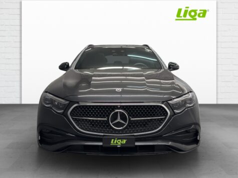 Mercedes-Benz – E 300 de AMG Line 4Matic