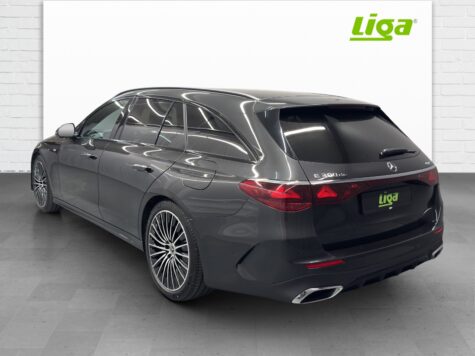 Mercedes-Benz – E 300 de AMG Line 4Matic