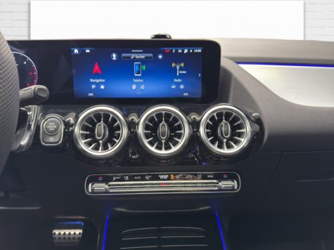 Mercedes-Benz – GLA 220 d AMG Line 4Matic Swiss Star
