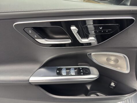 Mercedes-Benz – C 300 AMG Line 4Matic