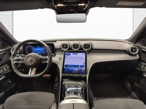Mercedes-Benz – C 300 AMG Line 4Matic