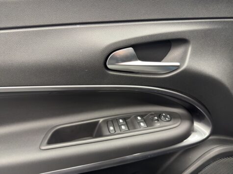 Fiat – 600 1.2 Hybrid 145 Sport