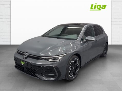 VW – Golf VIII 1.5 eTSI R-Line DSG