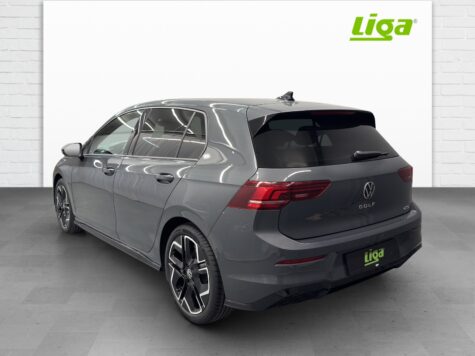 VW – Golf VIII 1.5 eTSI R-Line DSG