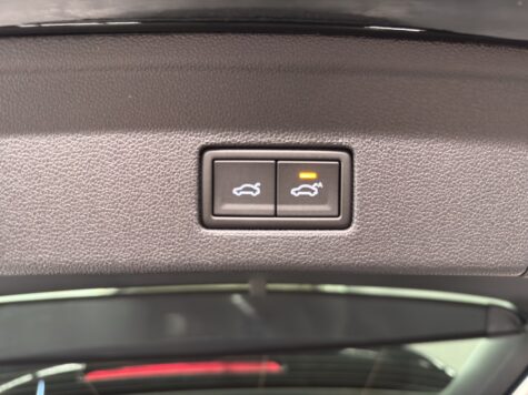 VW – Touareg 3.0 V6 TSI R-Line