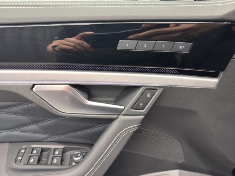 VW – Touareg 3.0 V6 TSI R-Line