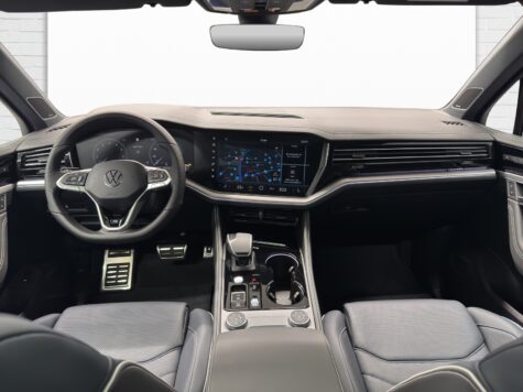 VW – Touareg 3.0 V6 TSI R-Line