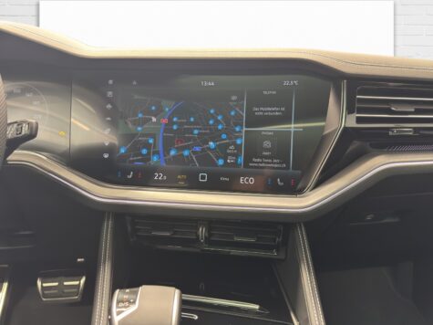 VW – Touareg 3.0 V6 TSI R-Line