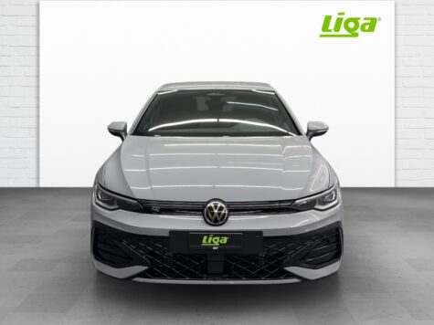 VW – Golf VIII 1.5 eTSI R-Line DSG