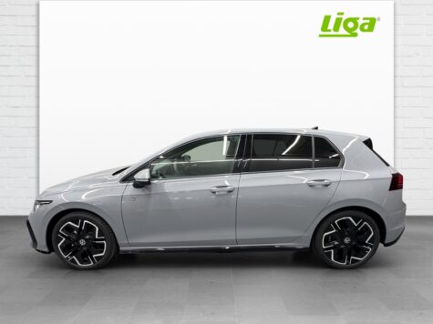 VW – Golf VIII 1.5 eTSI R-Line DSG