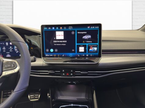 VW – Golf VIII 1.5 eTSI R-Line DSG