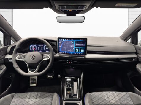 VW – Golf VIII Variant 1.5 eTSI R-Line DSG