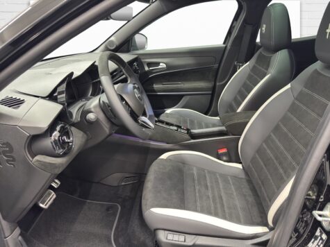 Alfa Romeo – Junior 1.2 Sport Speciale Q4 T&S