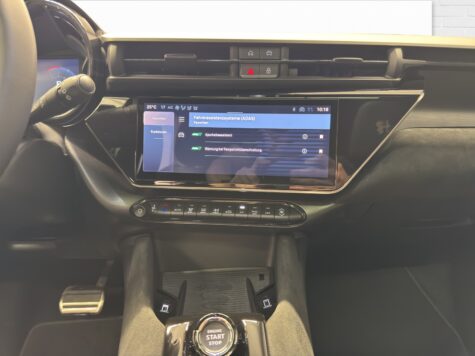 Alfa Romeo – Junior 1.2 Sport Speciale Q4 T&S