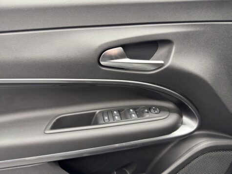 Fiat – 600 1.2 Hybrid 145 Sport