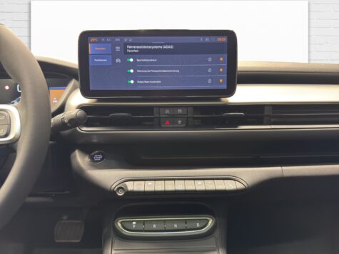 Jeep – Avenger 1.2 MHEV Black Edition & Sky