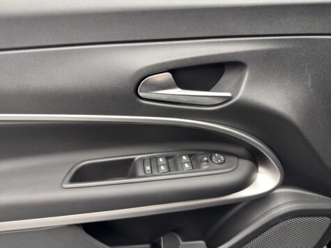 Jeep – Avenger 1.2 MHEV Summit&Sky
